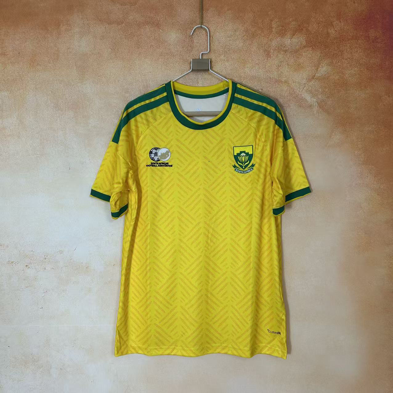 2627 nueva camiseta de fútbol de la Copa del Mundo Francia España edición de fans del equipo nacional brasileño gran cantidad de manga corta al por mayor
