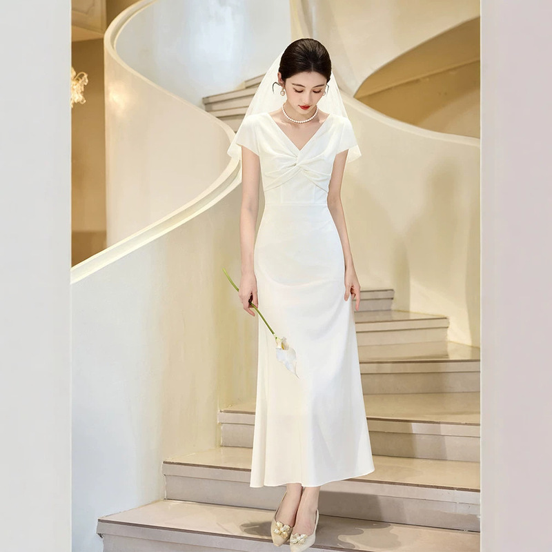 French-Style High-End V-Neck White Dress, Birthday Engagement Dress, Toast Dress, Light Wedding Dress, Small White Dress for Marriage Registration French-Style High-End V-Neck White Dress, Birthday Engagement Dress, Toast Dress, Light Wedding Dress, Small White Dress for Marriage Registration