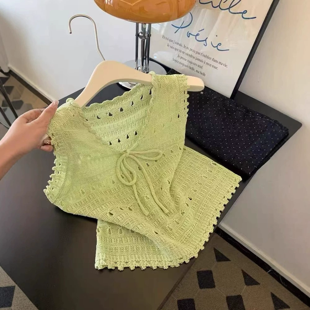 Зеленый вязаный жилет без рукавов Mint Mambo с вырезами, топ Dopamine для женщин, летняя верхняя одежда с чувством дизайна.