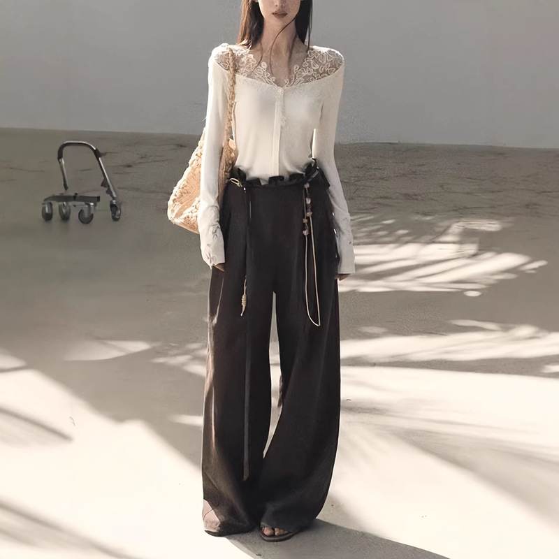 Oakmo/"Grow Quietly" Three-Dimensional Cut Lace Trim V-Neck Slim-Fit Knit Cardigan Women's Waist-Cinching Top Oakmo/"Grow Quietly" Three-Dimensional Cut Lace Trim V-Neck Slim-Fit Knit Cardigan Women's Waist-Cinching Top