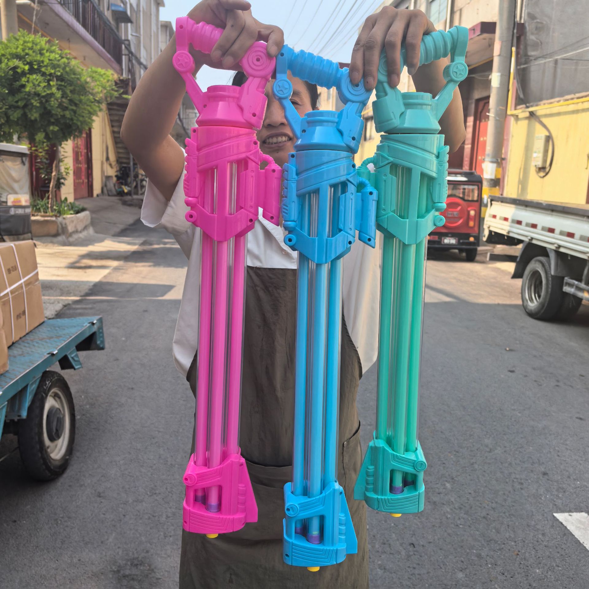 Sword-handled fireworks water gun, Gatling gun, large size, thickened pull-out water gun, scenic area group purchase, rafting toy water gun wholesale.