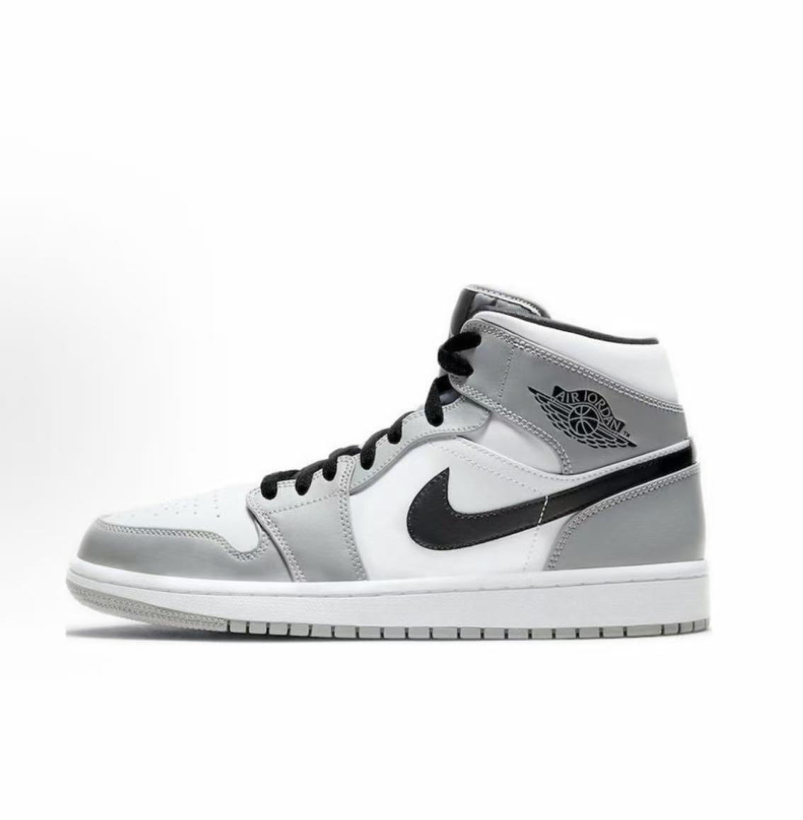 Suministro exclusivo transfronterizo de Putian de zapatillas de baloncesto AJ1 de caña media-alta en color marrón ceniza, negro y puntera roja, calzado deportivo unisex.