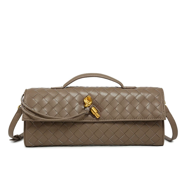 Glossy-pine cone brown