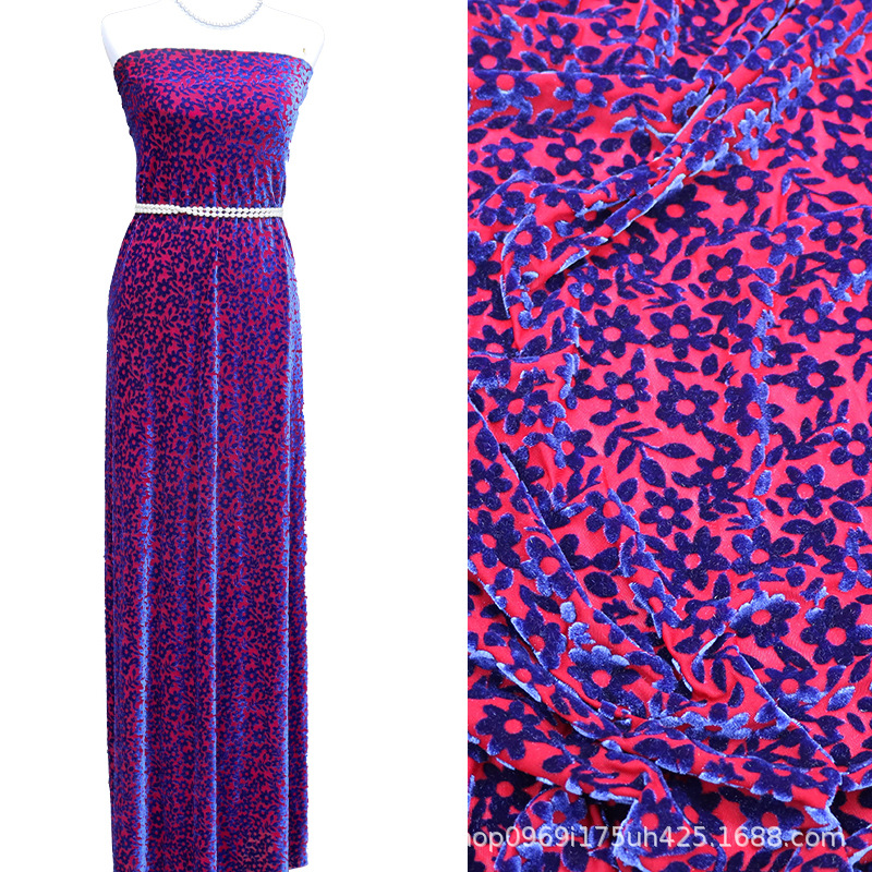 화려한 빨간색과 파란색