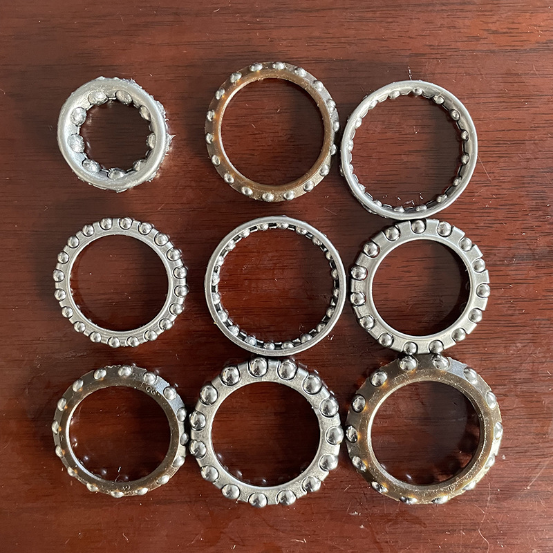 Bike front fork ball rack, mountain bike ball rack, middle axis ball rack, performance bike ball rack, steel ball ball rack, a variety of types are complete