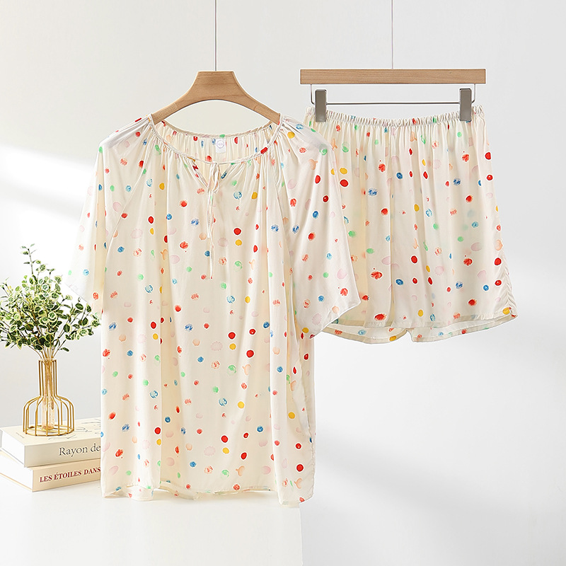 White dots (short sleeves + shorts)