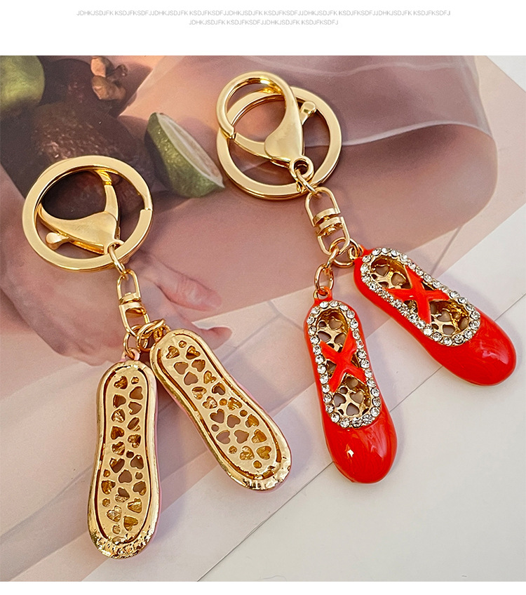 New Style Alloy Shoe Women's Bag Pendant Keychain display picture 5
