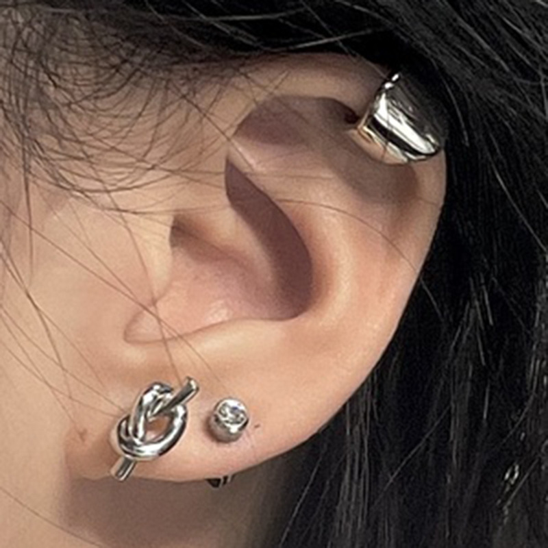 7g Weight 1 Pair Simple Style Knot Plating Titanium Steel Ear Studs