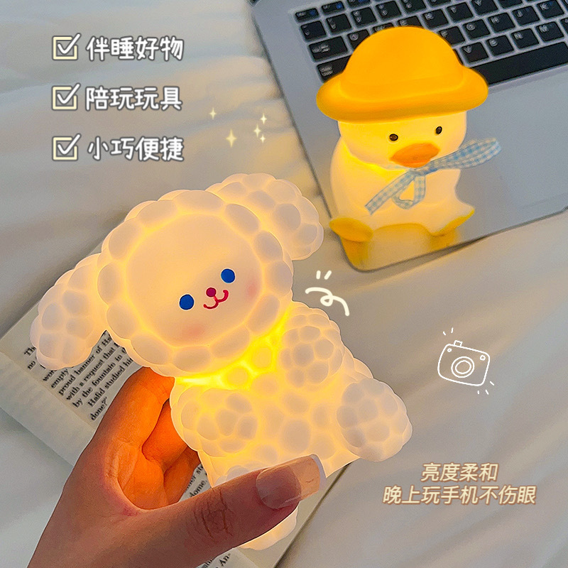 漫画の小夜灯のベッドの頭の睡眠灯の学生寮の雰囲気灯の置物の卒業生の日の創意の贈り物の卸売り