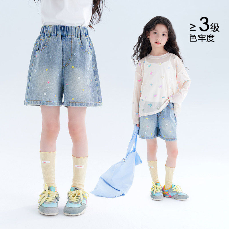 Girls' denim shorts, 2026 new summer style, fashionable, versatile, loose fit, suitable for medium and large girls, perfect for wearing outside.
