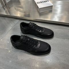 カジュアルシューズ