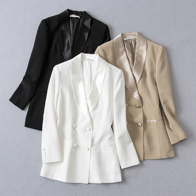Early spring Korean Edition Double-breasted Waist leisure time Versatile have cash less than that is registered in the accounts Retro temperament commute white tailored collar Solid coat