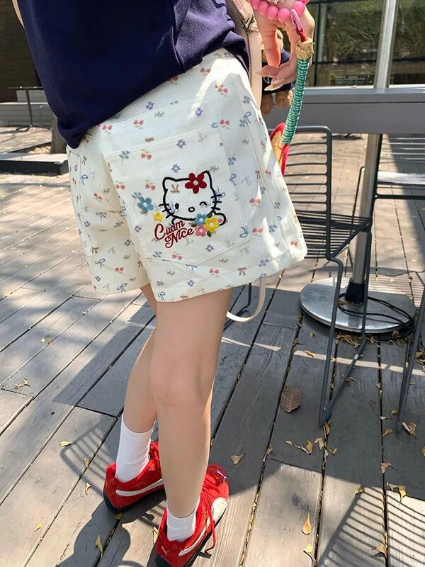 Summer Outer Wear Cute Denim Shorts for Women 2025 New High-Waisted Loose Slimming Versatile Casual Straight Jeans