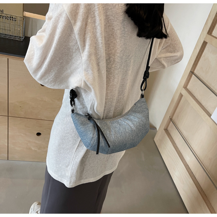 Denim for women's 2024 new fashionable casual shoulder niche trend, super hot crossbody bag, cowhide bag_senzul.com