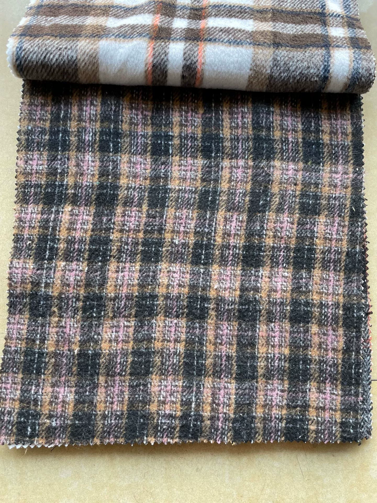 Mao woolen hair color weaving grid cloth polyester cotton double-sided woolen shirt cloth material 270-450G factory undertake orders