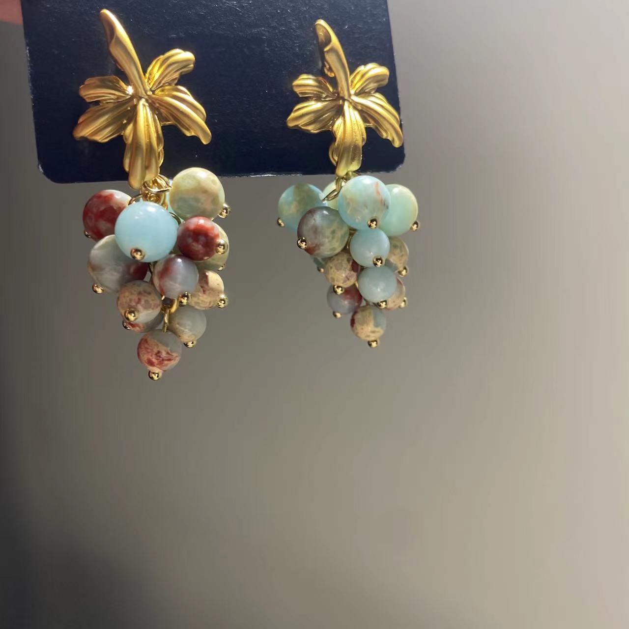 1 Pair Cute Pastoral Grape Plating Alloy Resin Drop Earrings display picture 1