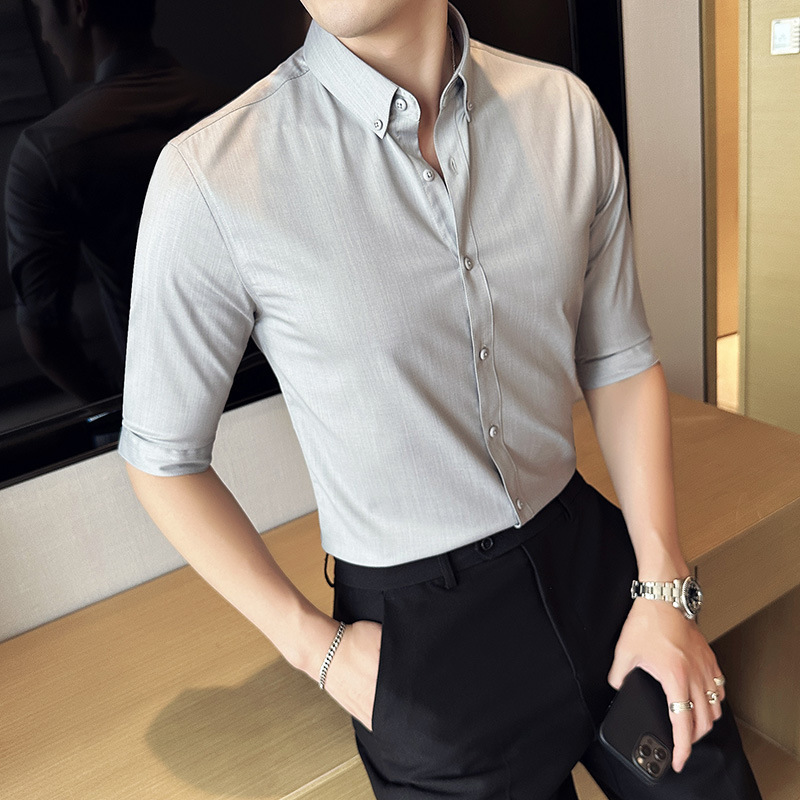 Net Celebrous Summer New Men's Mid-Sleeve Shirt British Style Texted Business Five-Sleeve Shirt Shake Voice Live Supply