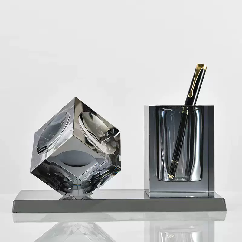 现代中式创意水晶笔筒摆件办公室样板房书房老师办公室厅雕塑摆件