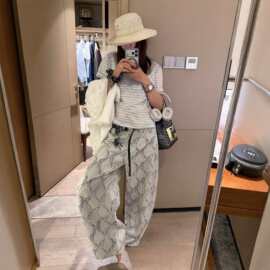 2026夏季新款复古刺绣阔腿牛仔裤女高腰宽松直筒拖地休闲长裤