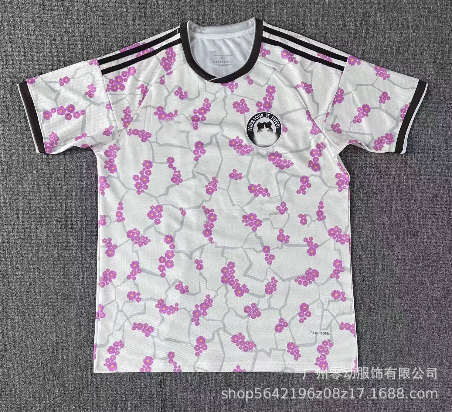 26 camisetas de EE. UU., Canadá y México: México, Países Bajos, Argentina, Portugal, Francia, Brasil, uniformes de fútbol de Francia.