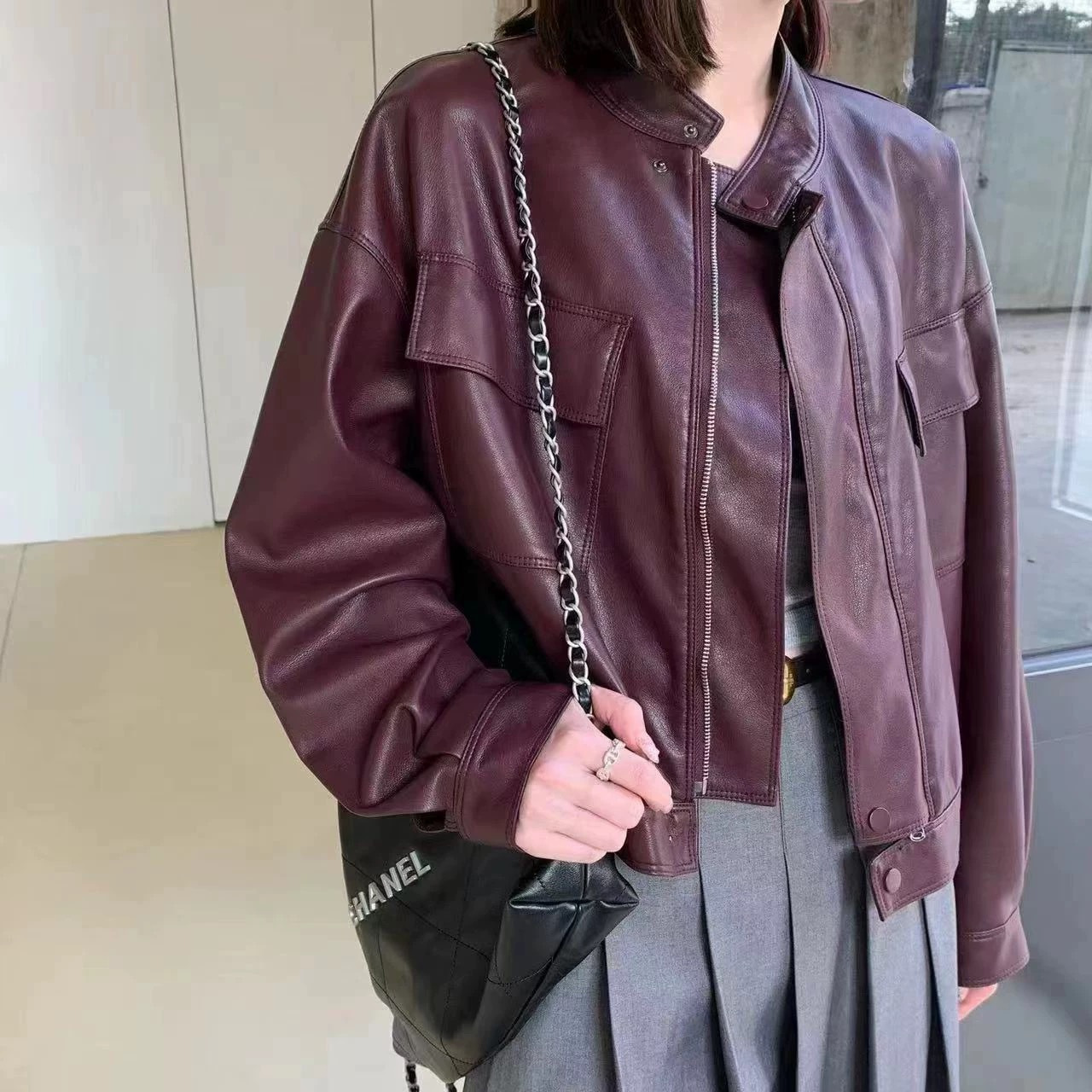New Arrival fleece-lined Leather Fashion Elegant Short Jacket Women's Motorcycle Style Casual Jacket Retro Jacket L-01