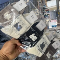 棉宿女秋冬款日系卡通字母棉诉女士中筒一体机运动袜精梳棉学院风
