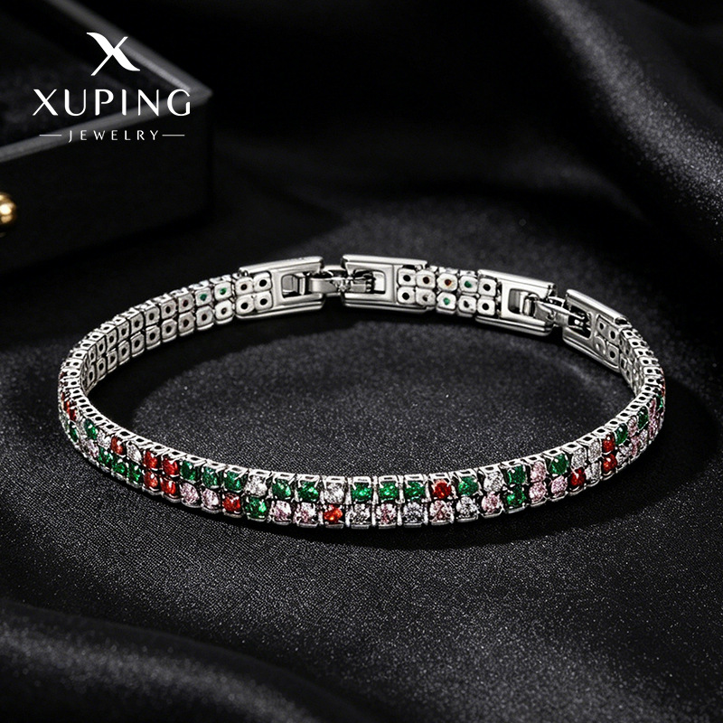 Xuping Europa y los Estados Unidos transfronterizos mosaico de color brazalete de joyas de oro artificial aleación de cobre chapado blanco lujoso temperamento ligero al por mayor