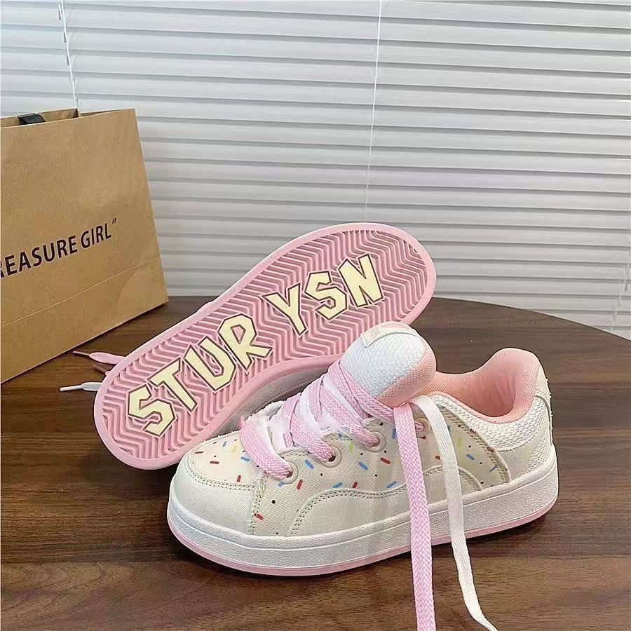 Zapatos de pan de nicho de color original de polvo dulce para mujeres 2025 primavera nuevos zapatos de mujer zapatos de skate casuales