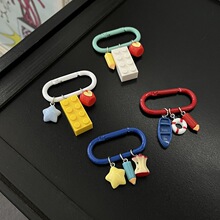 原创多元素星星积木苹果钥匙扣小众高级感个性风包包挂件跨境电商
