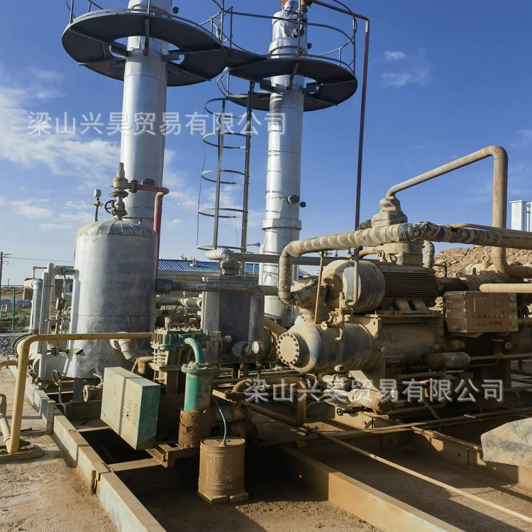 Оборудование для сжиженного природного газа на мобильной установке: погрузочная установка СПГ, резервуар для хранения конденсата, воздушно-охлаждаемая установка газификации, регулирования давления и дозирования.