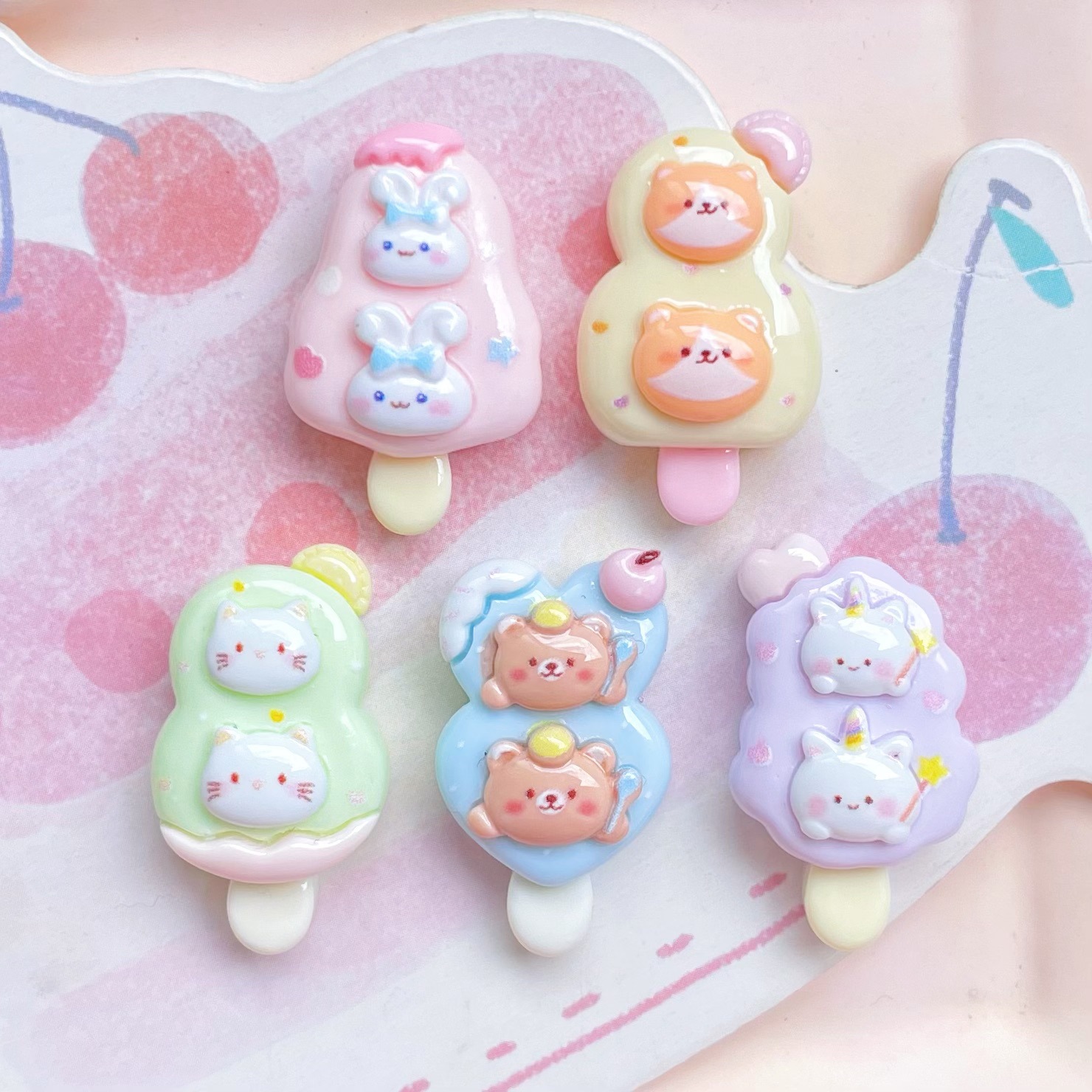 漫画動物アイスクリーム樹脂アクセサリー卸売かわいいアイスキャンディー携帯電話ケースヘアピンリングアクセサリーパッチ素材