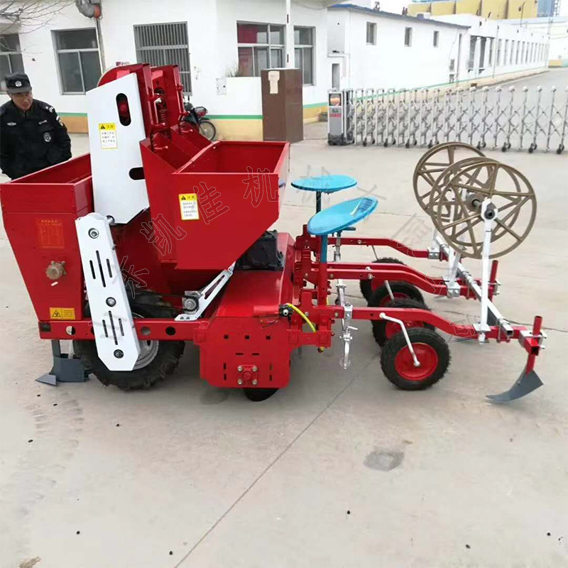 薯类种植收获机马铃薯播种机单垄双行土豆种植机座机式土豆播种机