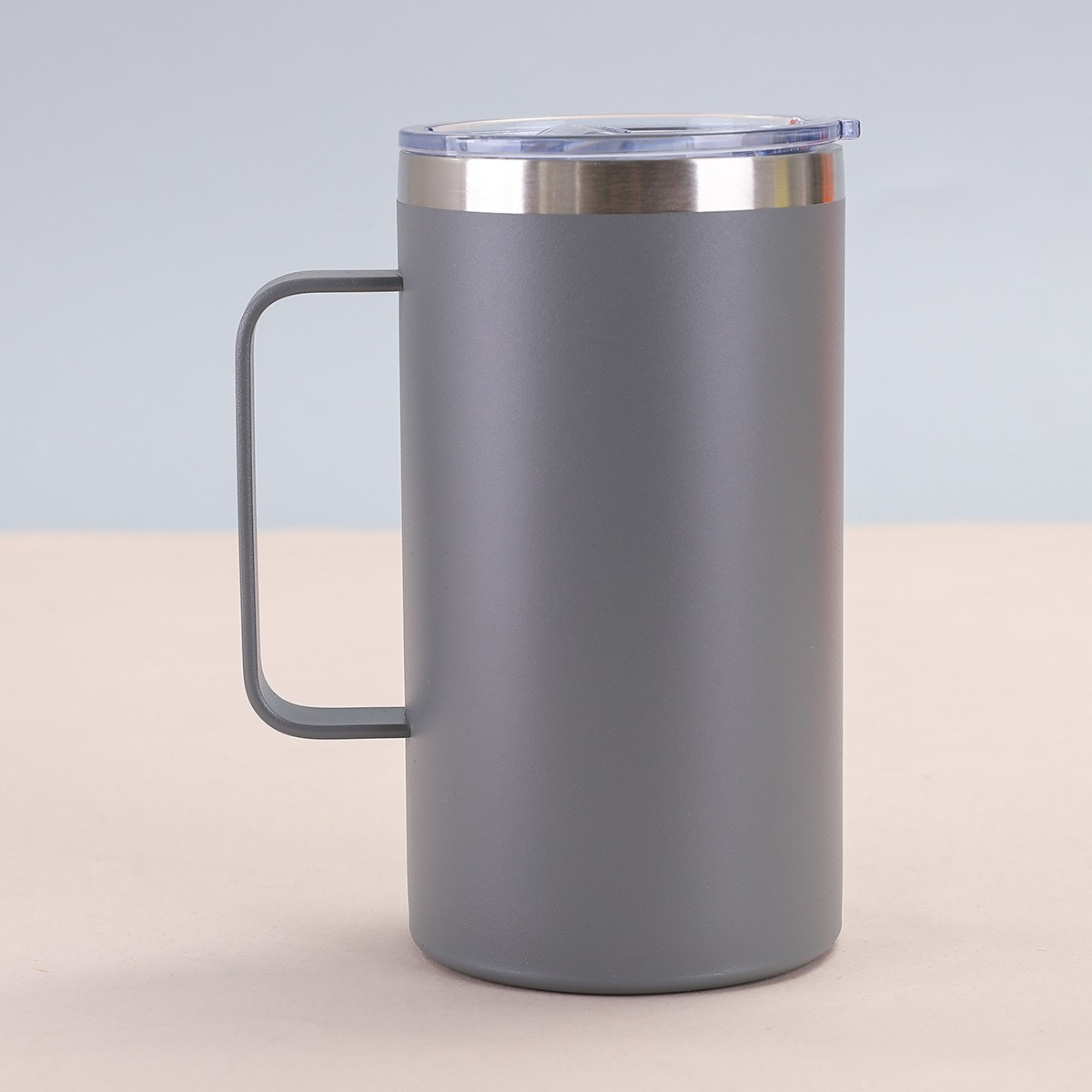 Taza térmica de acero inoxidable para exportación, taza de café pequeña portátil para coche con asa, taza sencilla de 20 oz con acabado pintado con aerosol.
