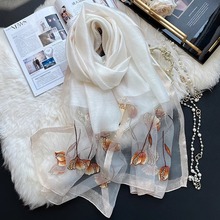 新款春秋杭州真丝混纺丝巾女刺绣钉珠围巾百搭高档妈妈优雅披肩
