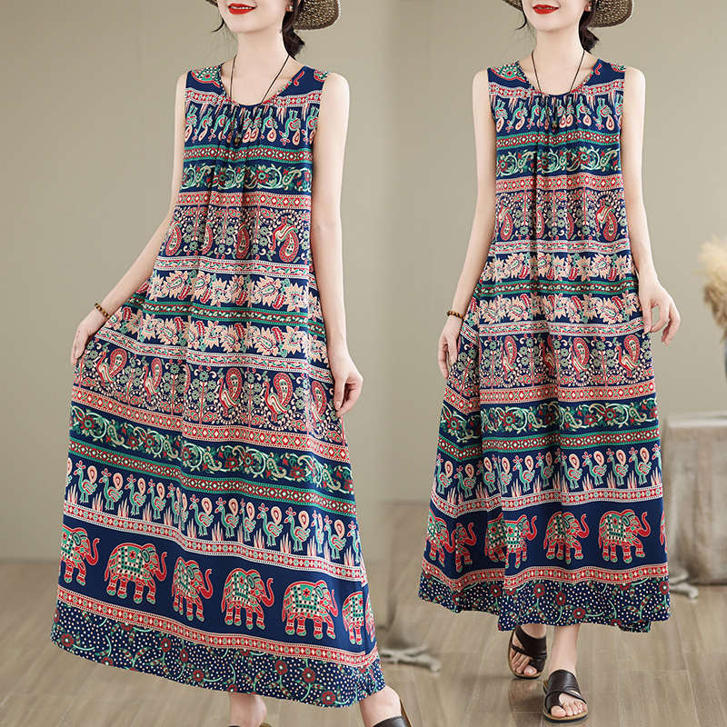 New Stylish Middle-Aged Mom Cotton Silk Dress for Women, Summer Long Dress with a Large Hem, Artificial Cotton, Suitable for 50-Year-Old Mothers-In-Law