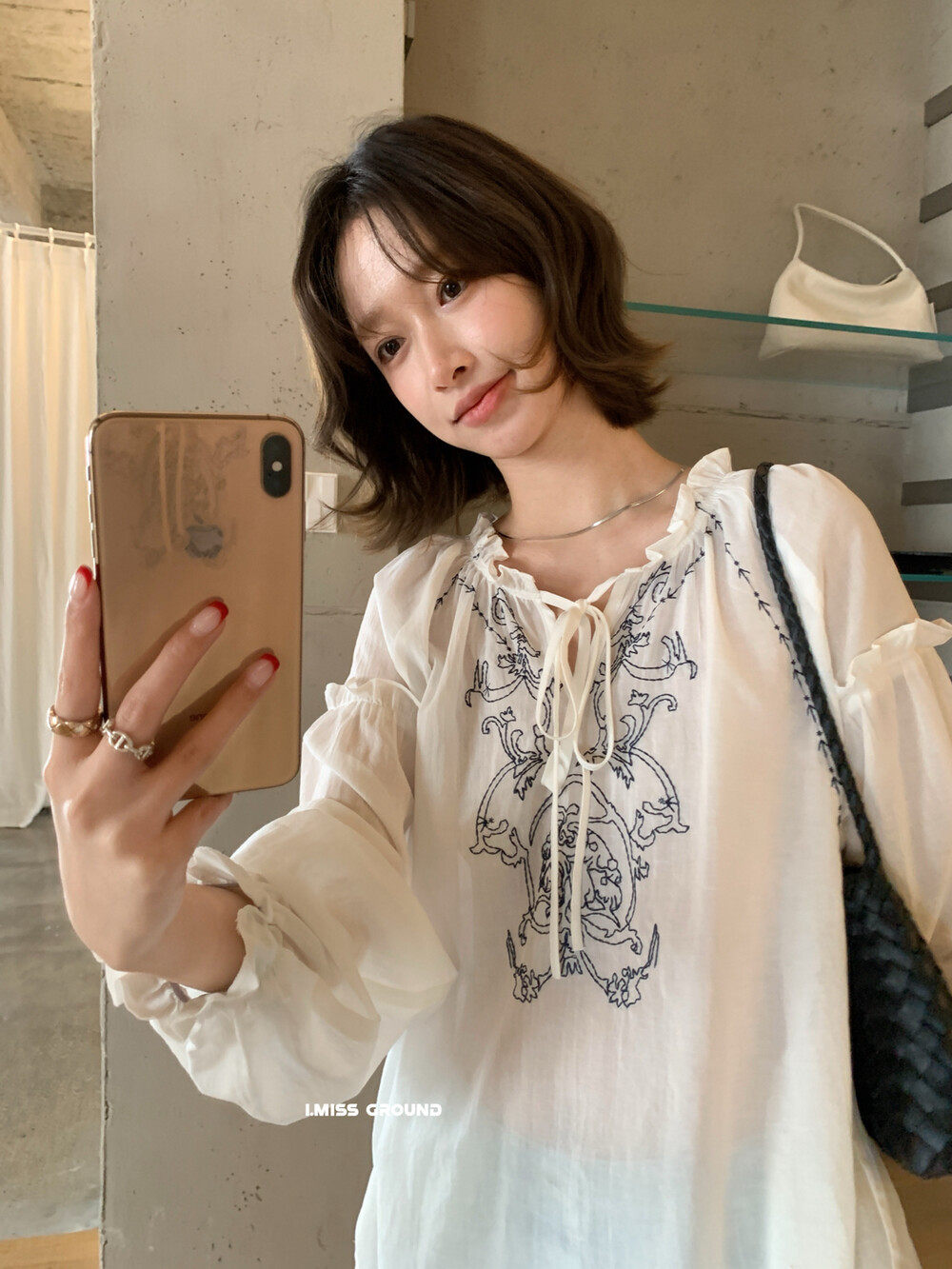 Áo sơ mi nữ tay dài thêu ren cổ điển phong cách Pháp — trắng ngà chi tiết 10