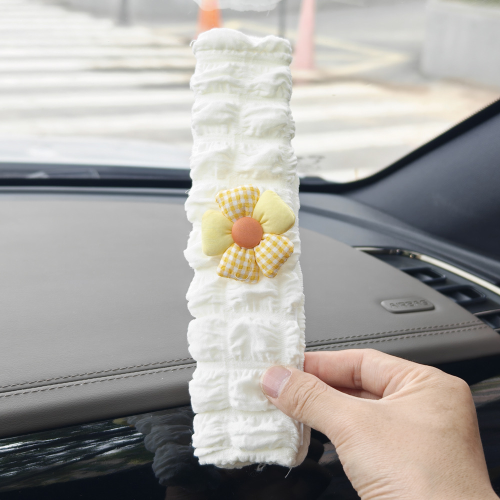 Fresh and Simple Floral Car Seatbelt Shoulder Pad, Car Seatbelt Decoration, Anti-Wear Clothing, High-End Decorative Accessory