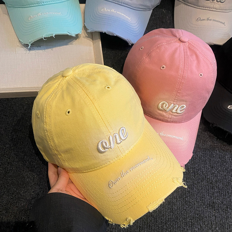 Coreano ins agujero letras sombrero de béisbol mujer 2025 nuevo sombrero de borde ancho grande perímetro de la cabeza para aumentar la profundización sombrero de béisbol