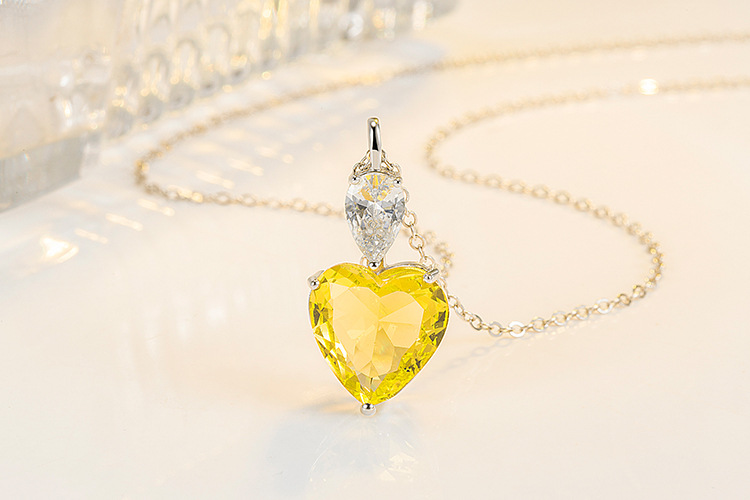 Fashion Heart Shape Copper Pendant Necklace Inlay Zircon Copper Necklaces