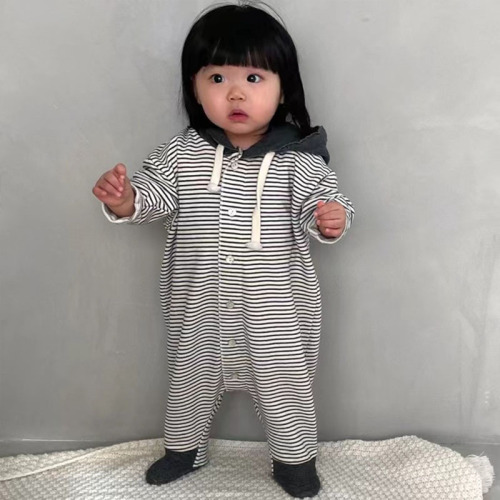 Korean version of ins baby striped casual hooded crawler clothes for men and women, spring and autumn foot-wrapped one-piece romper for men and women