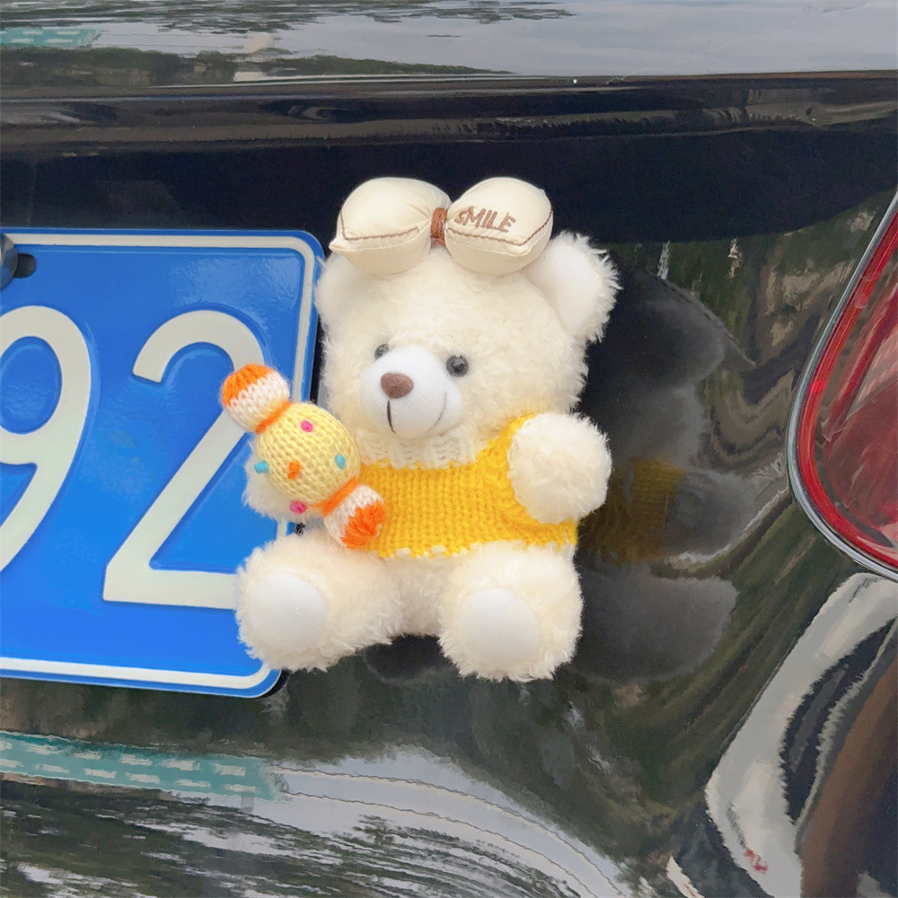 Personalidad encantadora del oso en línea decoración de la cola del automóvil adornos muñecas de peluche fuera del automóvil suministros de automóvil estables