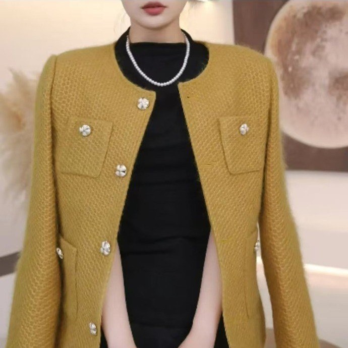 Dropshipping 2025 Early Autumn New Style Chanel-Inspired Jacket for Women, Elegant Commuter Round Neck Single-Breasted Tweed Slim-Fit Top