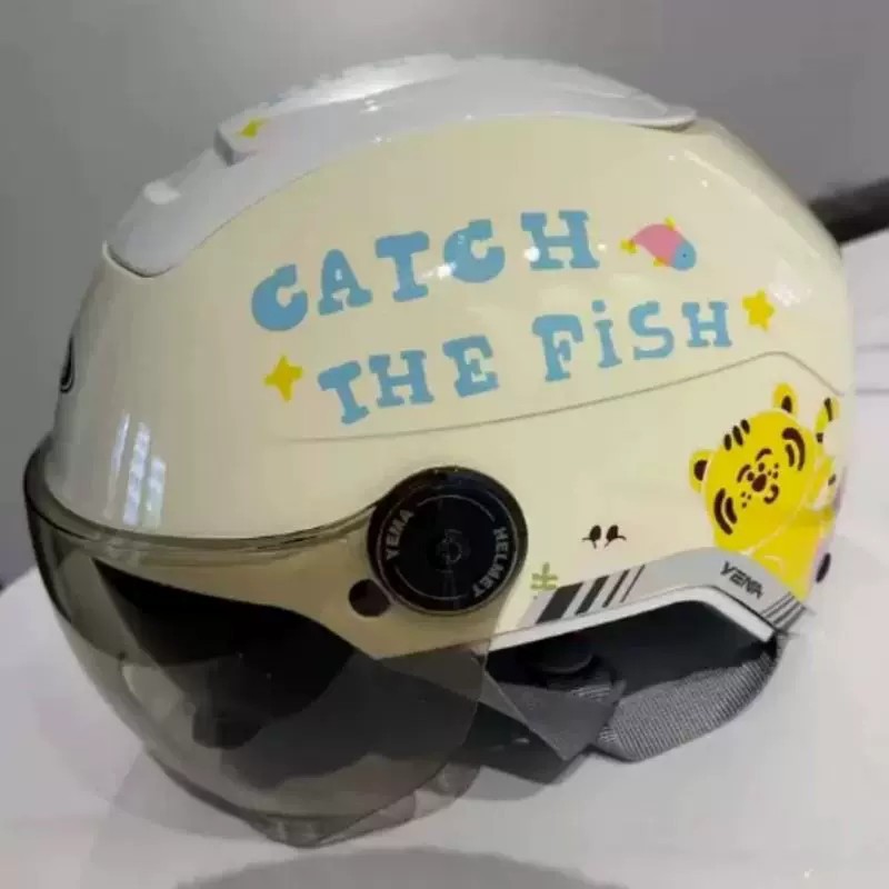 Electric vehicle helmet, new national standard 3C certified, suitable for all seasons, cartoon children's electric scooter half helmet, motorcycle safety helmet