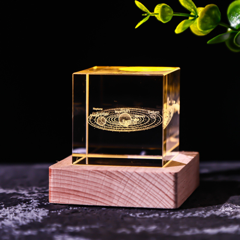 Cubo de cristal decoración interruptor de luz cálida base de madera talla interior Luna Sistema Solar Galaxy decoración de escritorio regalo de niña