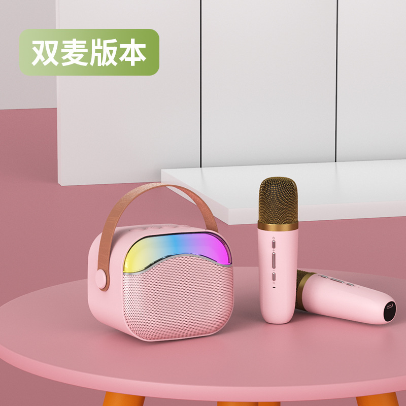 新型ブルートゥースオーディオはマイクを持って歌を歌います。|undefined