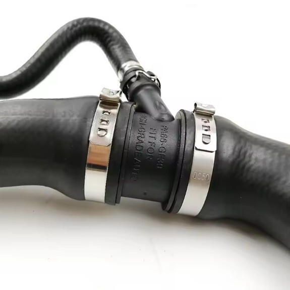 水タンクラジエーターホースメルセデスベンツ OE: 2125011382 工場直接販売クロスボーダーホットセール|undefined