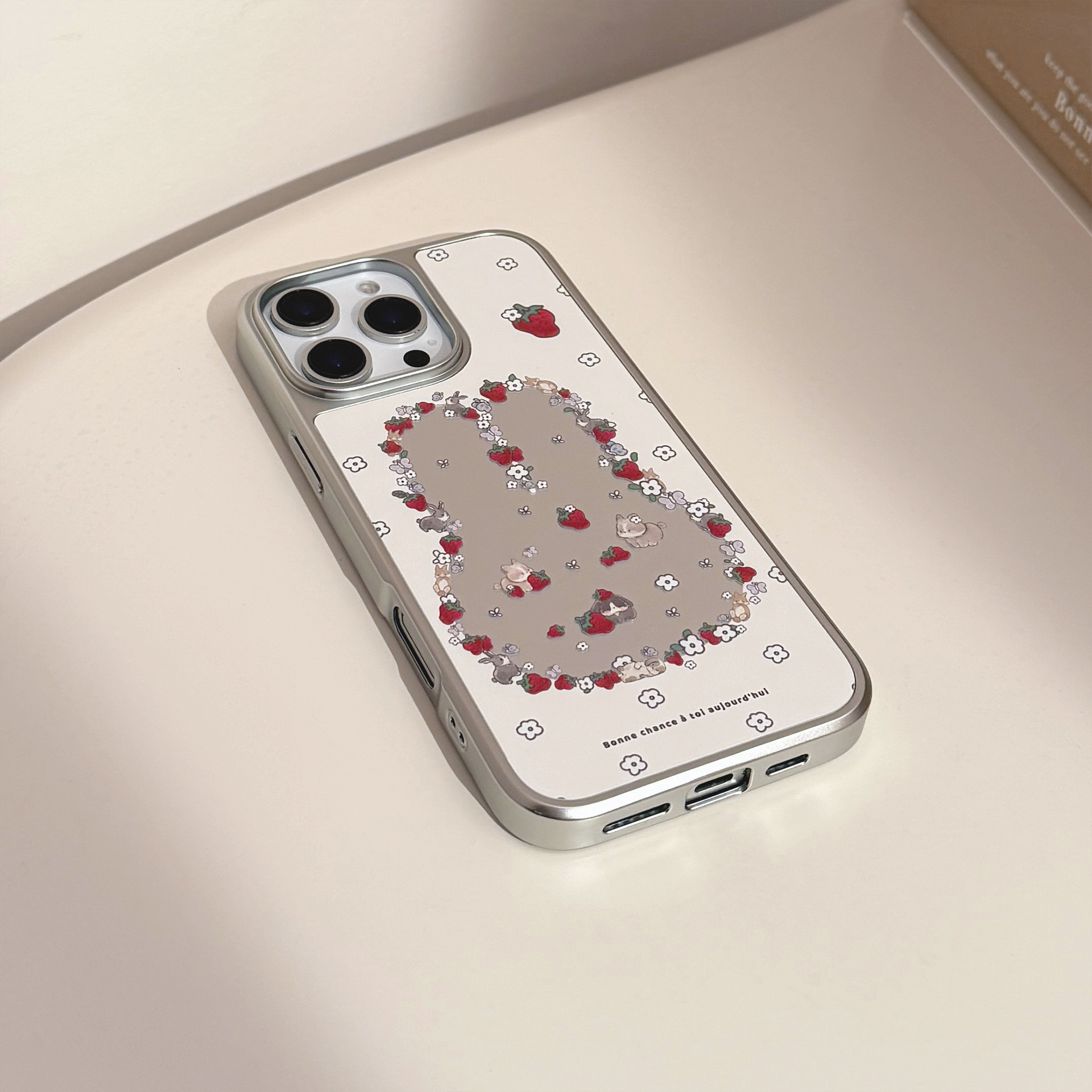 Protective Phone Case With Mirror Plating And Strawberry Design_voghion.com