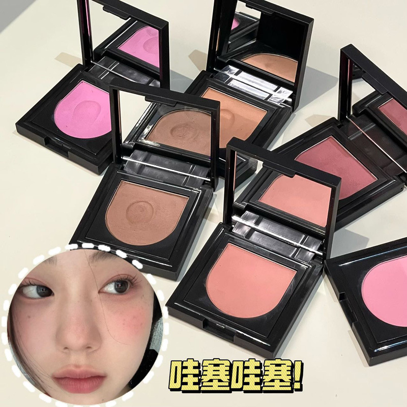 Soft Light Blush for a Kissable Cheek, Springtime Vitality Atmosphere, Natural Matte Finish, Brightening and Complexion-Enhancing Mashed Potato Blush Cream