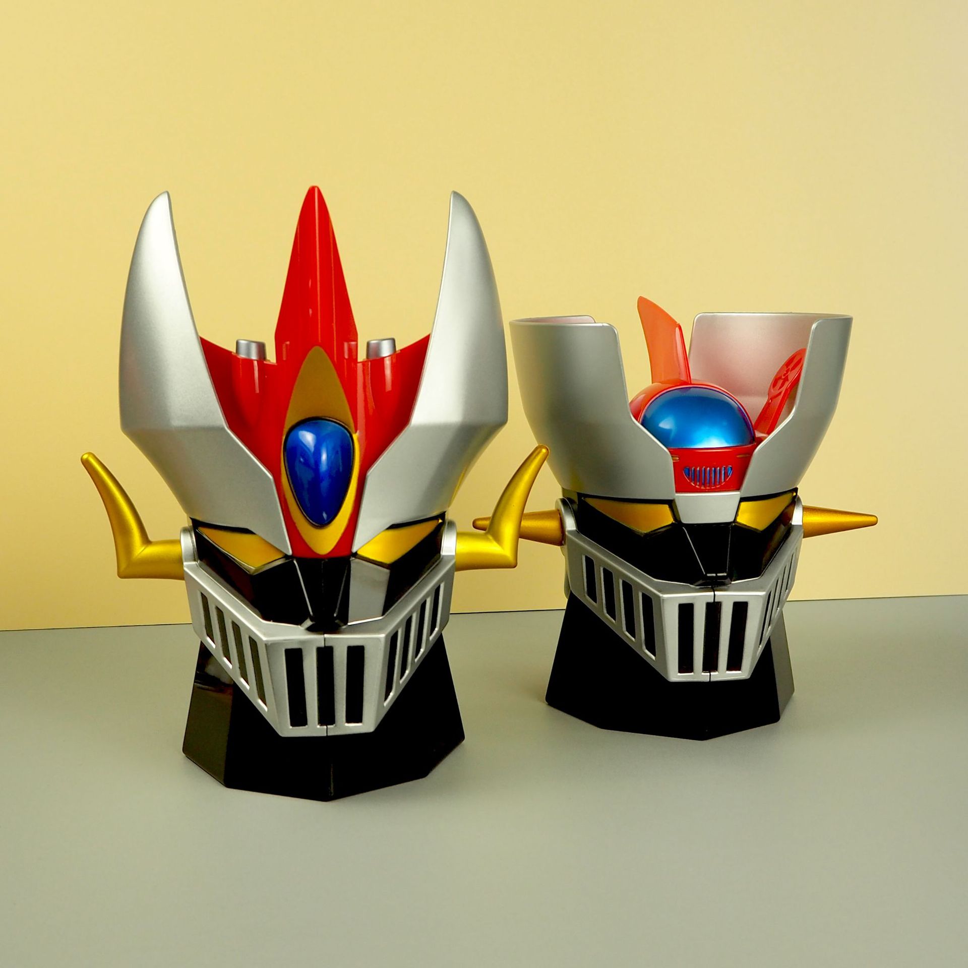 Taza desenmascarada de acero inoxidable de Universal Man cuidadosamente seleccionada Taza de agua de animación de moda creativa Hogar de oficina