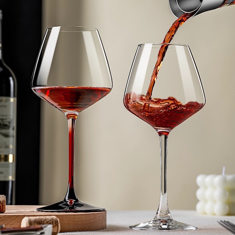 Glass Red Wine Glass Goblet Household Accessible Luxury Wine Glass Black Red Foot Glass Wine Glass Burgundy Cup